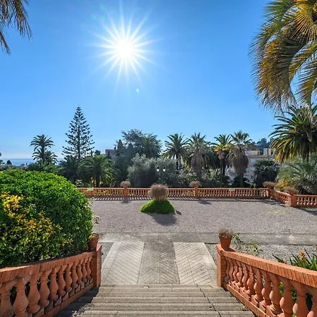 Le Riviera Palace - Vue Sur La - Parking Privé Apartamento Menton